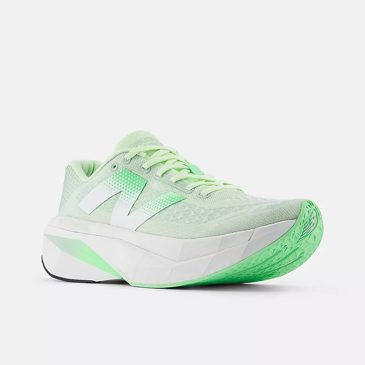 New Balance Men’s FuelCell Supercomp Trainer v3