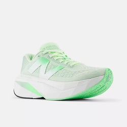 New Balance Women’s FuelCell Supercomp Trainer v3