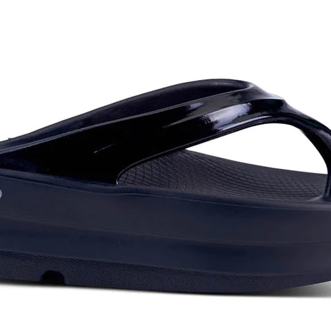 Oofos WOMEN'S OOMEGA OOLALA SANDAL BLACK – Ten Toe'n Shoe Shop